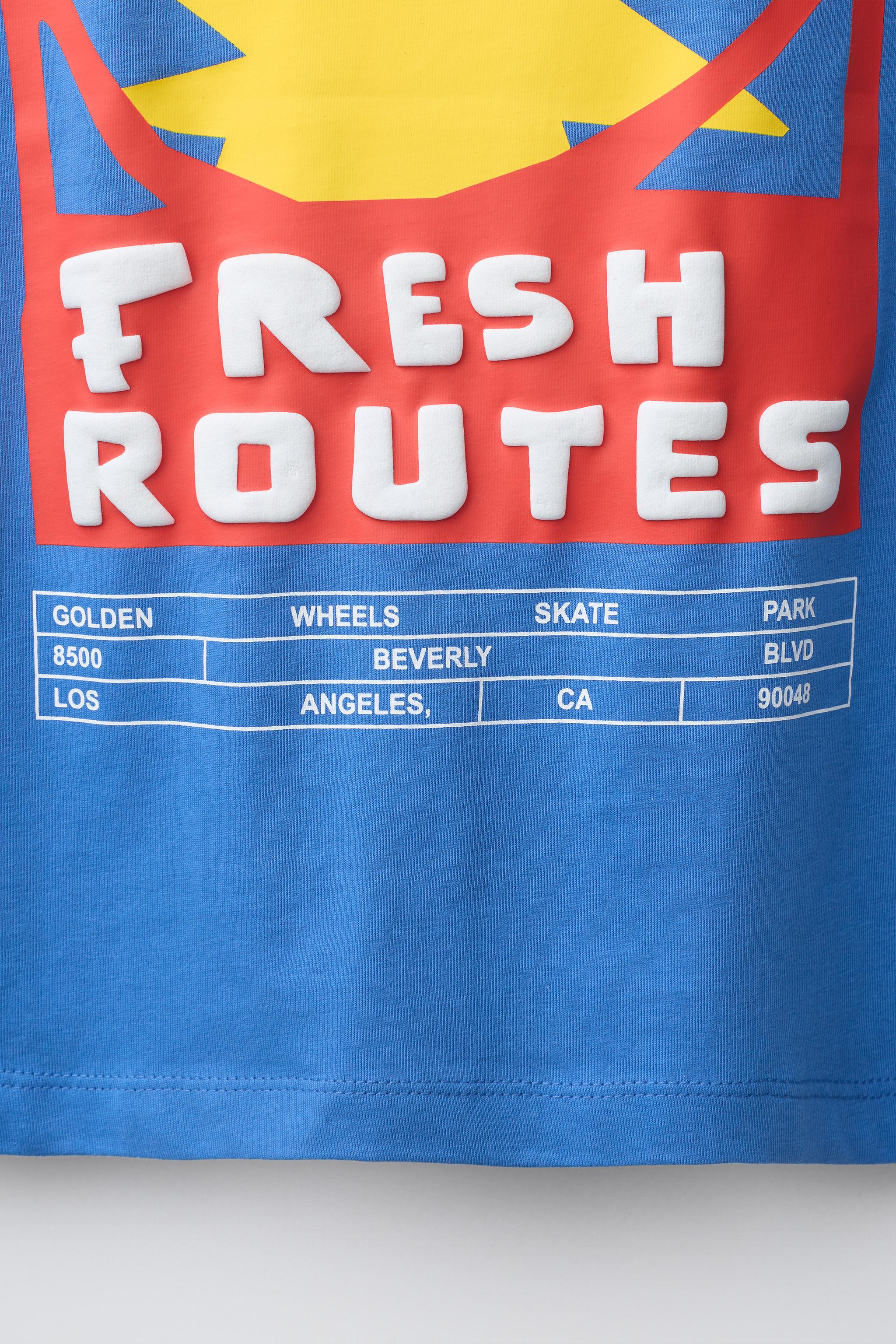 RAISED PRINT T-SHIRT